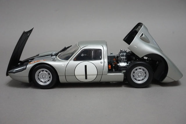 1:18 MINICHAMPS 183646701 Porsche 904 GTS Japanese GP 1964