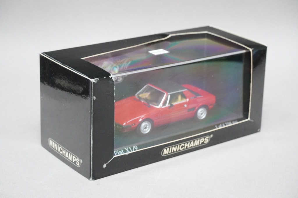 1:43 MINICHAMPS 430121660 Fiat X 1/9 1872-78 Red