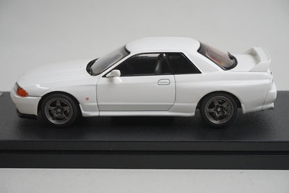 1:43 HPI 8158 Nissan Skyline GT-R (R32) Crystal White model car