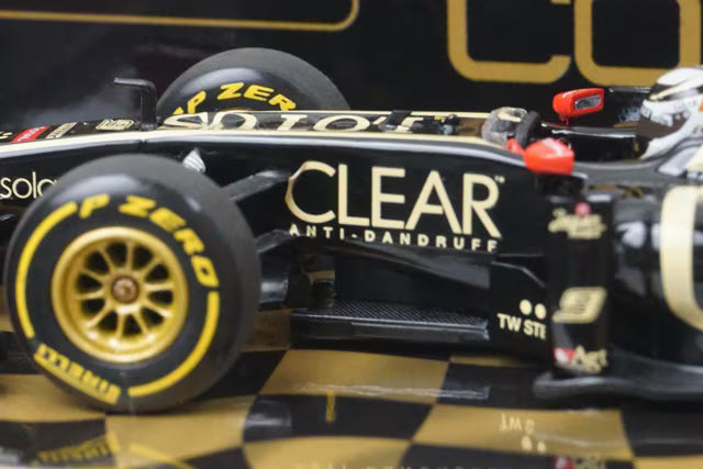 1:43 MINICHAMPS 413120179 Lotus F1 Team Show Car 2012 #9 K. Raikkonen