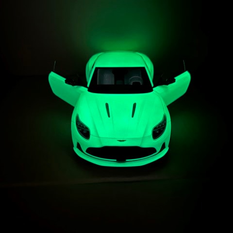 8250628YG XiaoGuang MODEL 1:18 Aston Martin DB12 White Glow in the Dark with Replacement Wheels