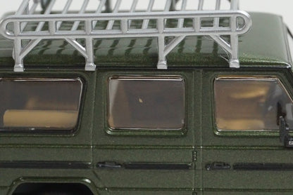 1:43 MINICHAMPS 400038001 Mercedes-Benz 230GE 1980 Green Metallic model car