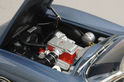 1:18 AUTOart 71192 Chevrolet Corvette Convertible 1963 Silver Blue