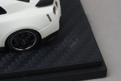 1:43 HPI 8438 Nissan GT-R (R35) SpecV Brilliant White Pearl