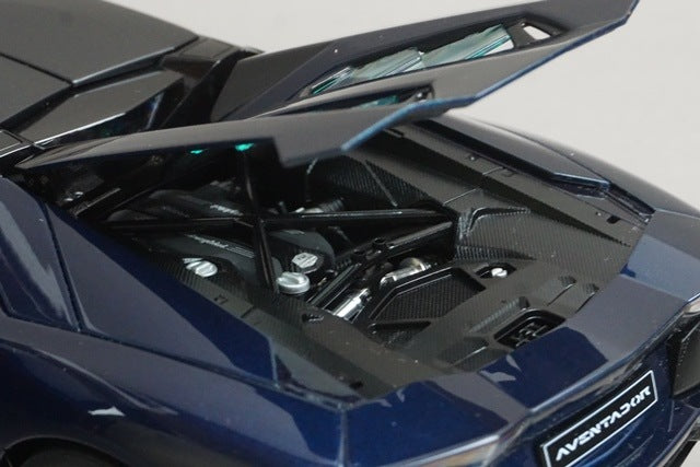 1:18 AUTOart 74698 Lamborghini Aventador LP700-4 Roadster Metallic Dark Blue model car