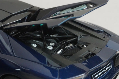 1:18 AUTOart 74698 Lamborghini Aventador LP700-4 Roadster Metallic Dark Blue model car
