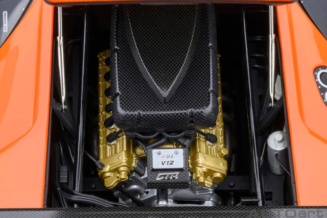 [ Pre-order ] 79139 AUTOart 1:18 Lamborghini Diablo GTR (Orange)