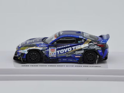 [ Pre-order ] GU64102 GULLIVER64 1:64 GR86 Team Toyo Tires Drift D1GP 2025 #66 H.Fujino