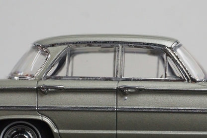 1:43 EBBRO 43569 Nissan Prince Gloria Super 6 1963 Gold
