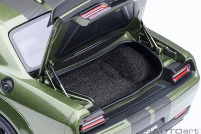 71761 AUTOart 1:18 Dodge Challenger SRT Jailbreak 2022 Metallic Green with Carbon Black Stripes F8 GREEN
