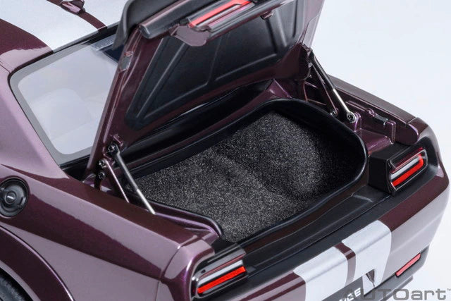 [ Pre-order ] 71762 AUTOart 1:18 Dodge Challenger SRT Jailbreak 2022 (Metallic Purple with Silver Stripes <Hellraisin>)