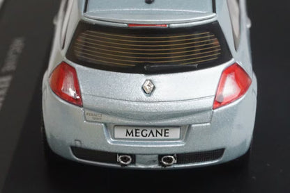 1:43 Universal Hobbies E2051 Renault Sport Megane Metallic Silver