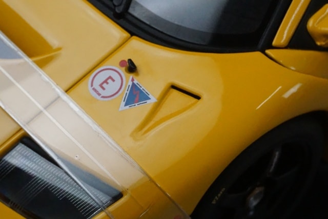 1:18 AUTOart 74521 Lamborghini Diablo GTR 2001 Yellow