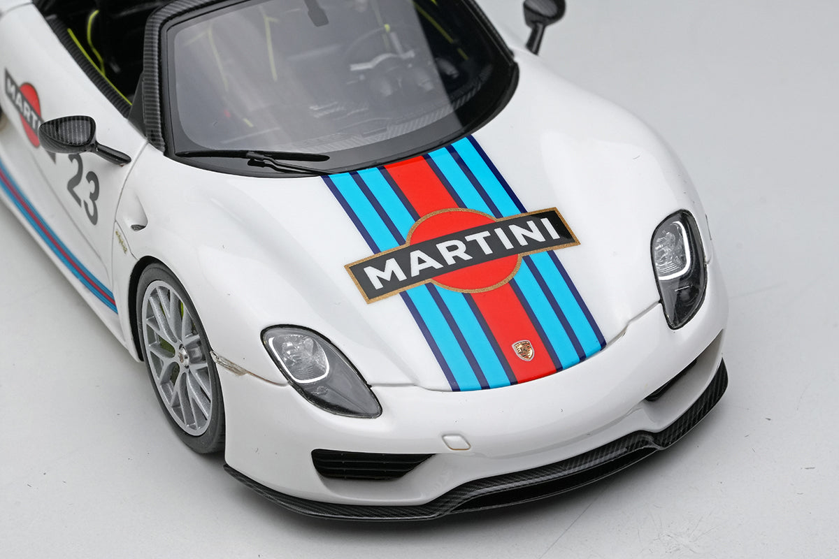 [ Back-order ] Make Up EIDOLON EM569A 1:43 Porsche 918 Spyder weissach package 2011 Martini stripe White