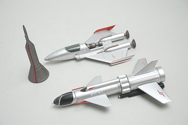 ART STORM Ultraman Seven Ultra Hawk No. 2 Station Hawk No. 1 and Station Hawk No. 2 Figure