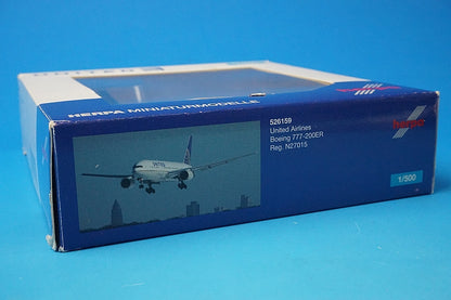 1:500 B777-200ER UNITED N27015 526159 Herpa airplane model