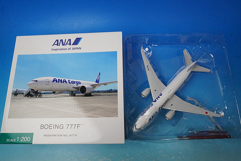 1:200 B777F ANA Cargo with gear JA771F NH20140 ANA airplane model