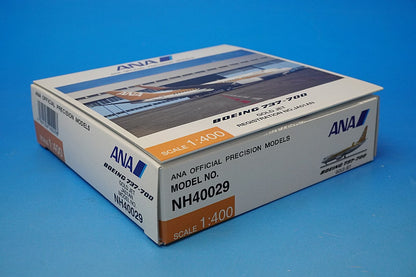 1:400 B737-700 ANA Gold Jet JA01AN NH40029 ANA