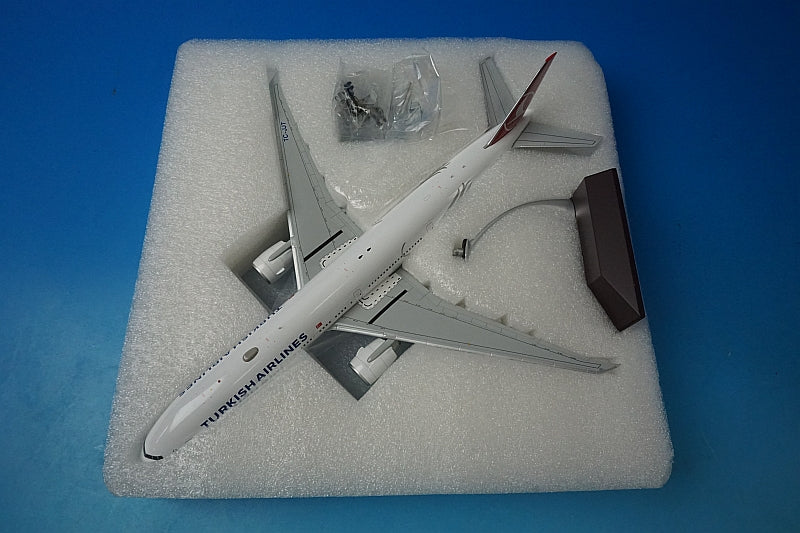 1:200 B777-300ER Turkish Airlines TC-JJT G2THY680 Gemini airplane model