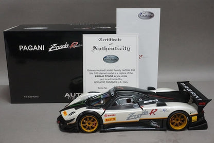 1:18 AUTOart 78271 Pagani Zonda Revolution Carbon Black / White Goodwood model car