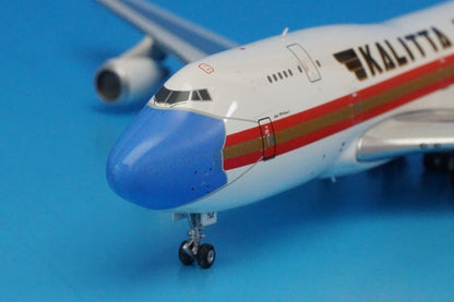 1:400 B747-446 (BCF) Kalitta Air Mask Paint N744CK 04381 Phoenix airplane model