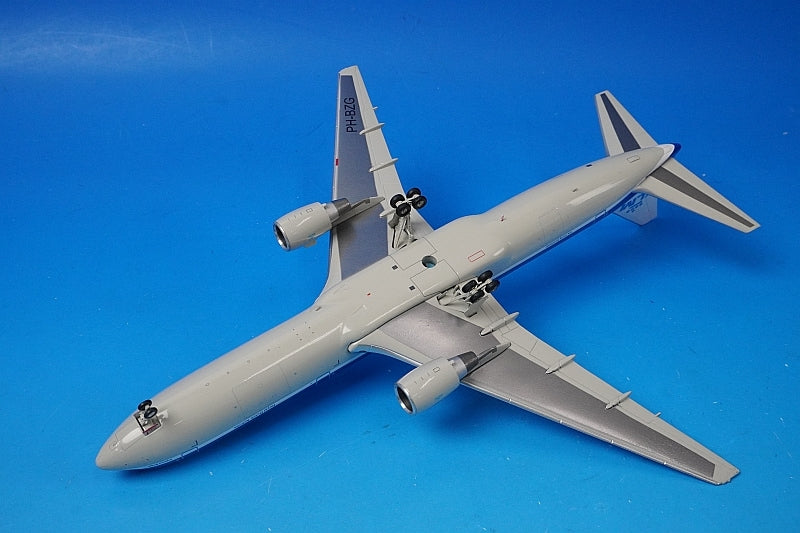 1:200 B767-300 KLM Netherlands PH-BZG 2300 JC Wings airplane model