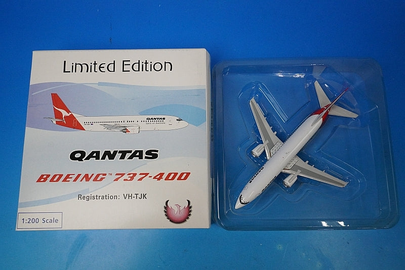 1:200 B737-400 Qantas VH-TJK 20031 Phoenix airplane model