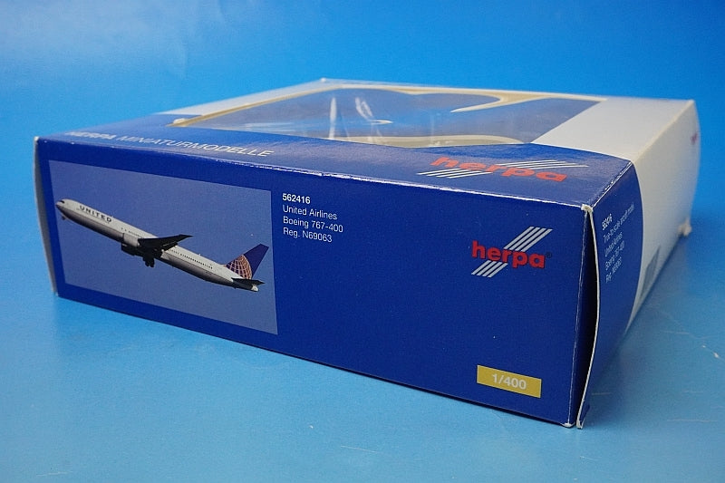1:400 B767-400 United N69603 562416 Herpa airplane model