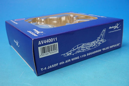 1:144 Kawasaki T-4 Blue Impulse No. 1 #26-5805 AV440011 Avionics airplane model