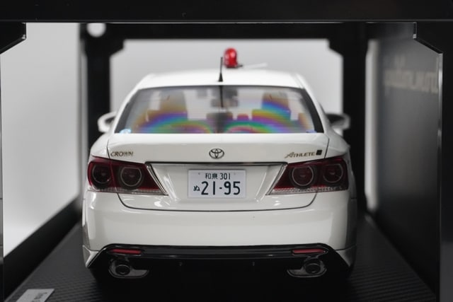 1:18 ignition model IG2195 Toyota Crown GRS214 Osaka Prefectural Police model car