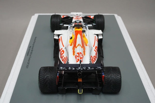 1:18 SPARK 18S605 Red Bull Racing Honda RB16B Turkish GP M.Verstappen 2021  #33
