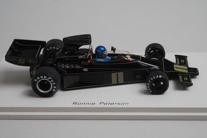 1:43 SPARK S1769 Lotus 76 Spain GP 1974 #1 JPS model car
