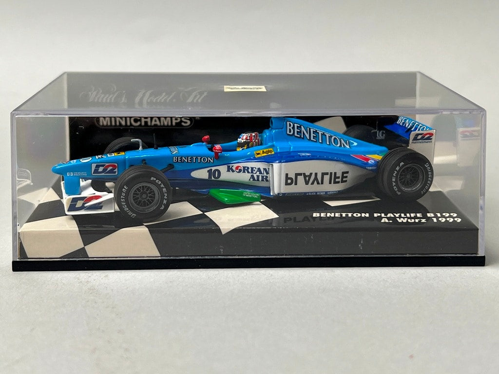 1:43 MINICHAMPS 430990010 Benetton Playlife B199 1999 #10 A.Waltz model car