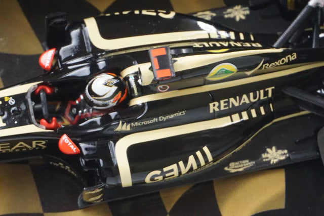 1:43 MINICHAMPS 413120179 Lotus F1 Team Show Car 2012 #9 K. Raikkonen