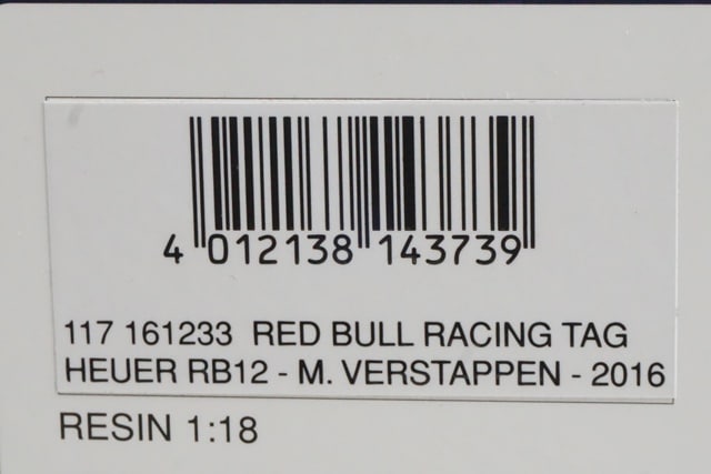 1:18 Minichamps 117161233 Red Bull Racing Tag Heuer RB12 Brazil 3rd 2016 #33 M. Verstappen