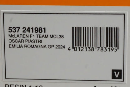 1:18 MINICHAMPS 537241981 McLaren F1 Team MCL38 Emilia Romagna GP 2024 #81 O. Piastri model car