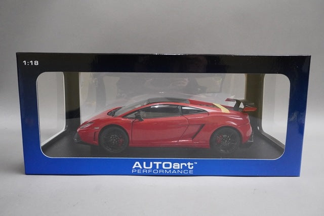 1:18 AUTOart 74691 Lamborghini Gallardo LP570 Super Trofeo Stradale Red model car