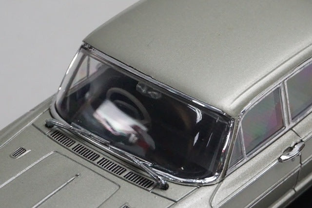 1:43 EBBRO 43569 Nissan Prince Gloria Super 6 1963 Gold