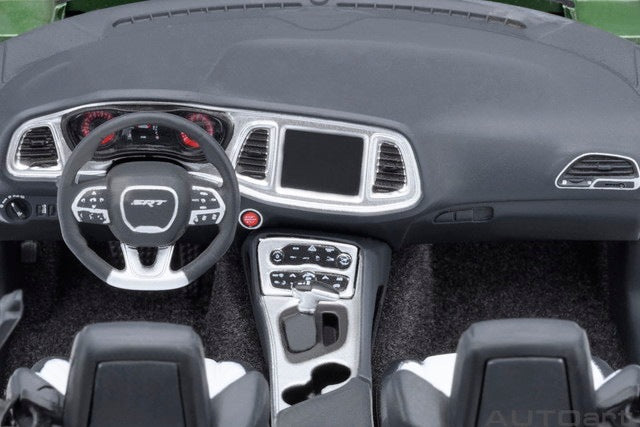 [ Pre-order ] 71761 AUTOart 1:18 Dodge Challenger SRT Jailbreak 2022 (Metallic Green with Carbon Black Stripes <F8 GREEN>)