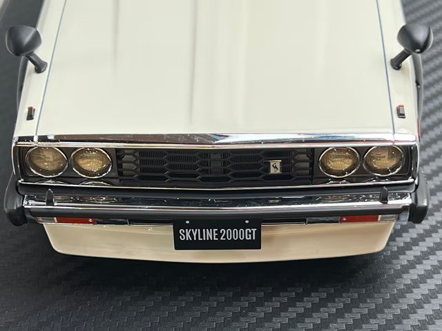 1:18 ignition model IG1080 Nissan Skyline 2000 GT-ES (C210) White