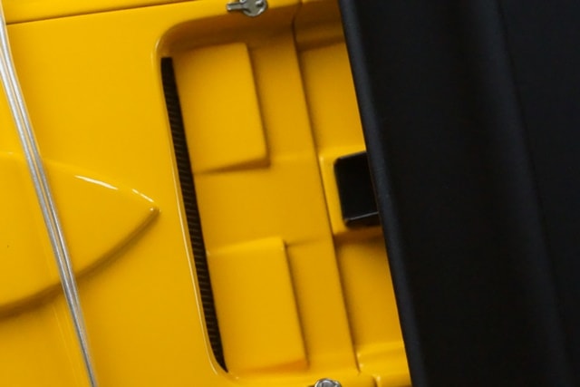 1:18 AUTOart 74521 Lamborghini Diablo GTR 2001 Yellow