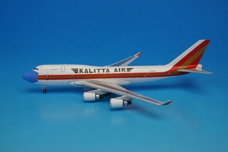 1:400 B747-446 (BCF) Kalitta Air Mask Paint N744CK 04381 Phoenix airplane model