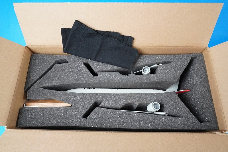 1:100 B737-400 JTA Transocean JA8934 PACMIN airplane model