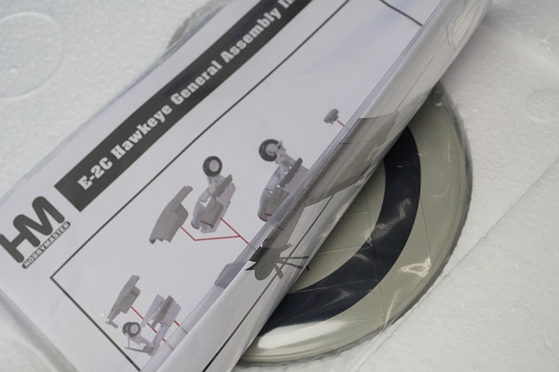 1:72 E-2C Hawkeye U.S. Navy 123rd Early Warning Squadron Screwtops aboard the aircraft carrier Enterprise HA4801 Hobby Master