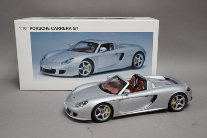 1:18 AUTOart 78041 Porsche Carrera GT Silver