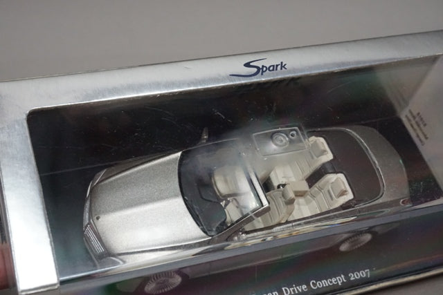 1:43 SPARK S1018 Mercedes Benz Concept Ocean Drive 2007 model car