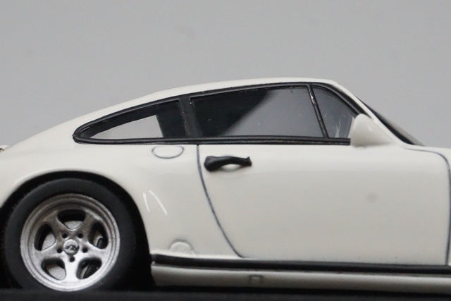 1:43 SPARK KBS003 RUF CTR White