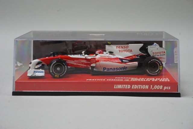 1:43 MINICHAMPS 413090310 FORZA Panasonic Toyota TF109 Japan GP 2009 #10 model car