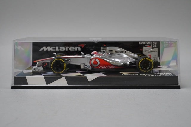 1:43 MINICHAMPS 530124303 McLaren Mercedes MP4-27 2012 #3 model car