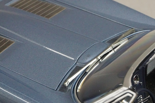 1:18 AUTOart 71192 Chevrolet Corvette Convertible 1963 Silver Blue